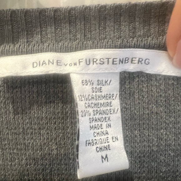 Gray knot top - Picture 2 of 2